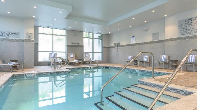 Courtyard By Marriott Edgewater Nyc Area photo 1
