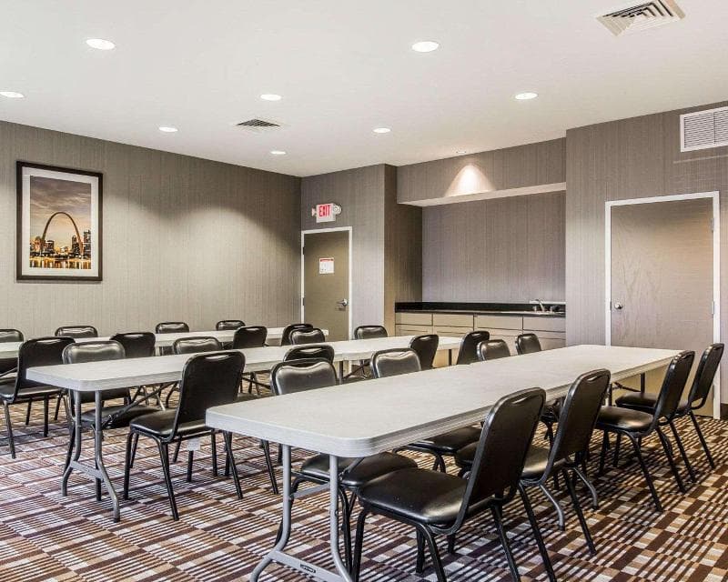 Comfort Inn Sullivan Mo 4