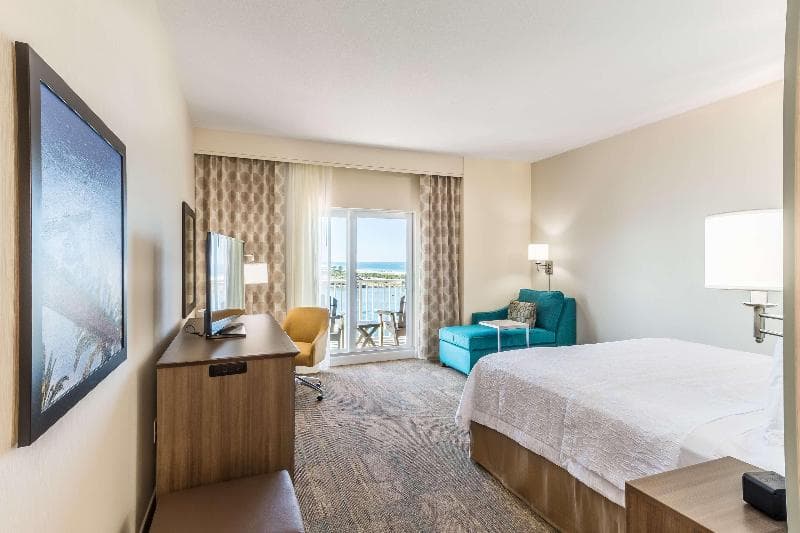 Hampton Inn & Suites Clearwater Beach photo 1