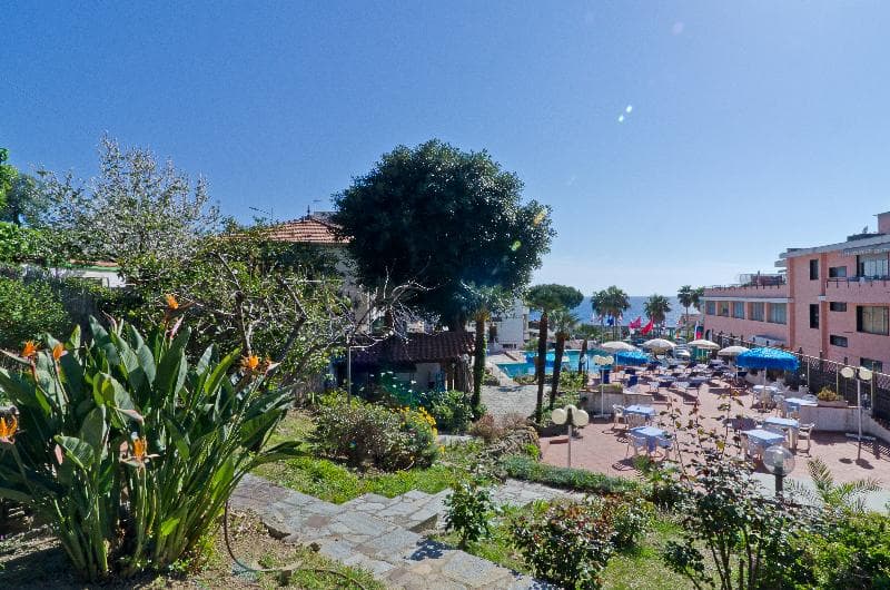 Hotel Ariston Montecarlo 4
