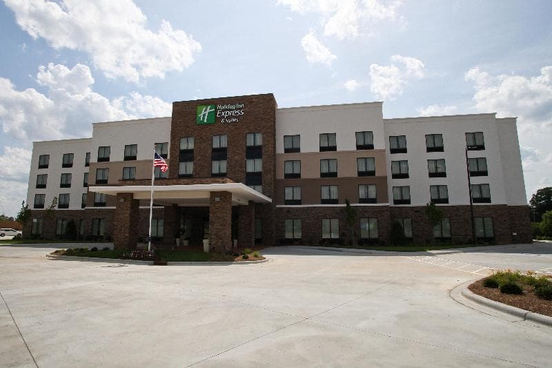 Holiday Inn Express And Suites Monroe photo 1