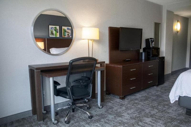Holiday Inn Sioux Falls-City Centre 4