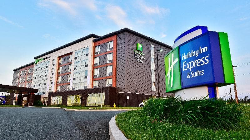 Holiday Inn Express & Suites St John's Airport 3