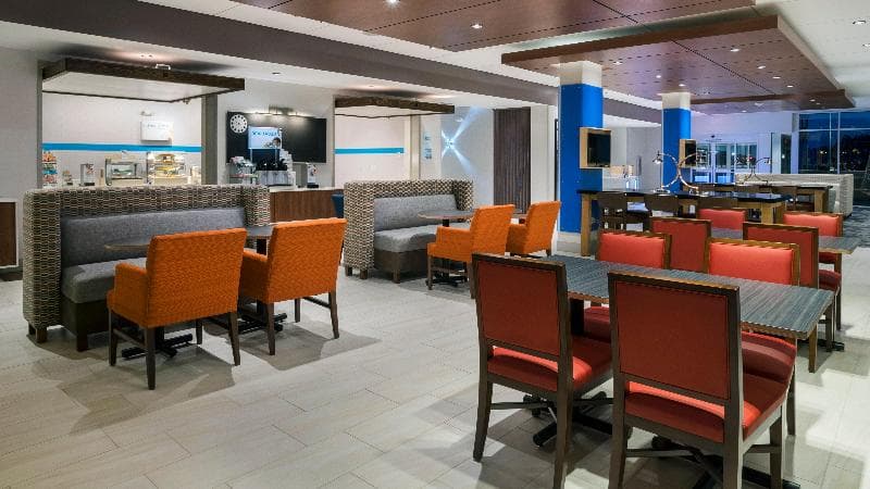 Holiday Inn Express And Suites Medina 3