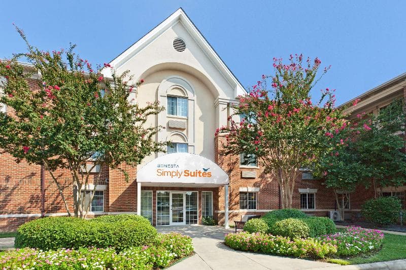 Sonesta Simply Suites Charlotte University photo 1