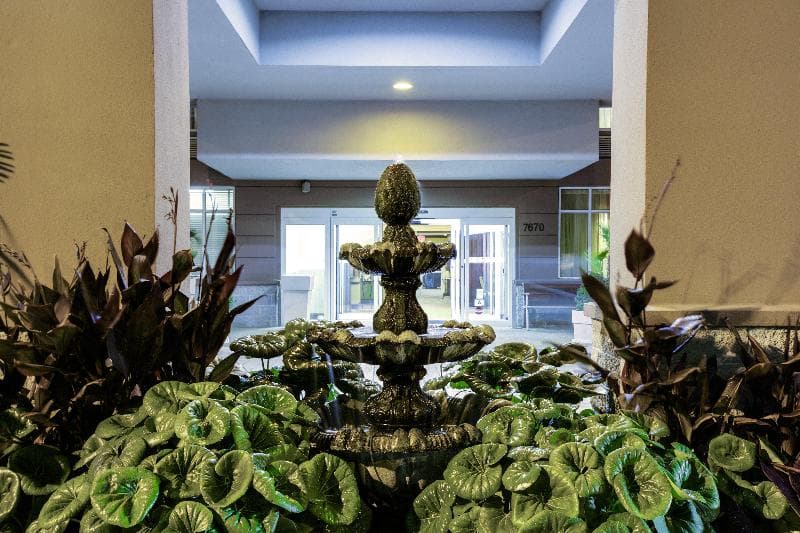 Holiday Inn Express And Suites Charleston Ashley P 4