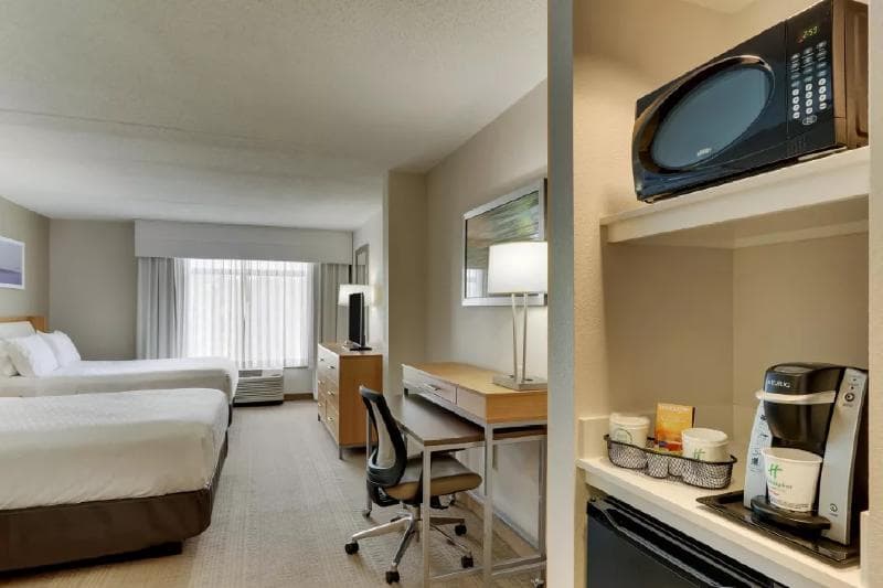 Holiday Inn Franklin Cool Springs 3