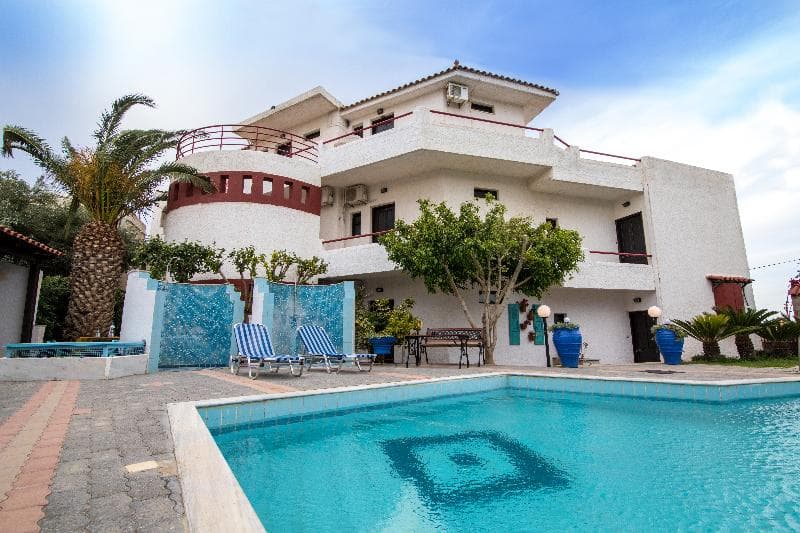 Irilena Apartments Gournes By Checkin 2