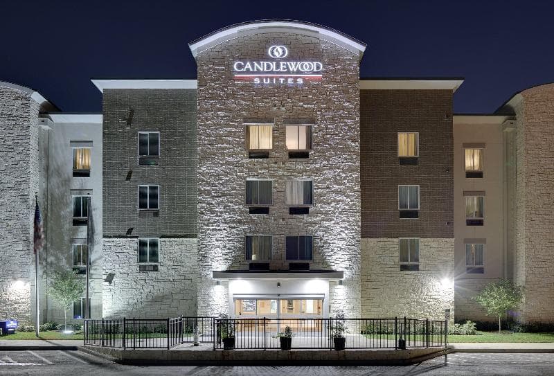 Candlewood Suites Farmers Branch photo 1