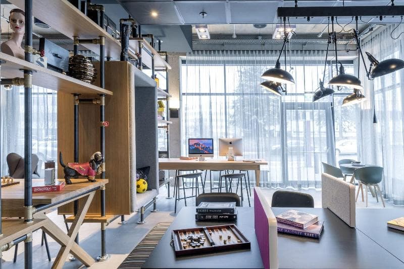 Moxy Edinburgh Airport 2