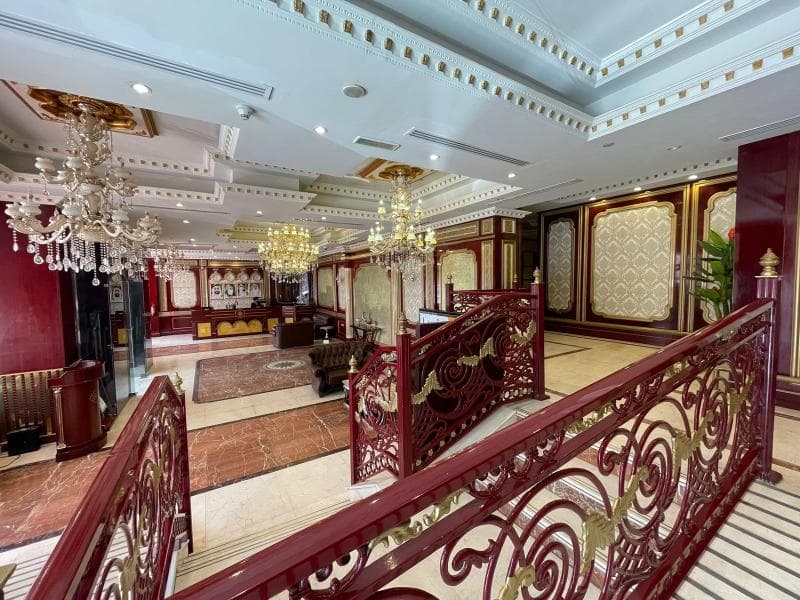 Clifton International Hotel 5
