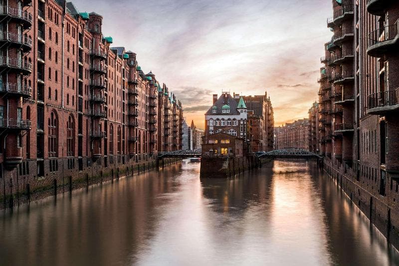 Super 8 by Wyndham Hamburg Mitte 4
