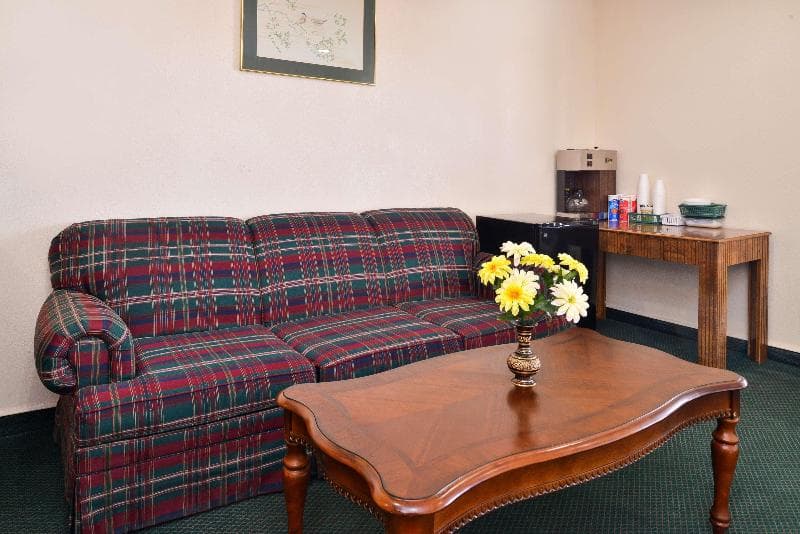 Americas Best Value Inn Bishopville 3