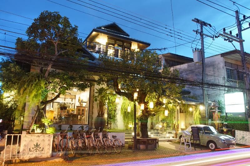 Baan Huen Phen 4