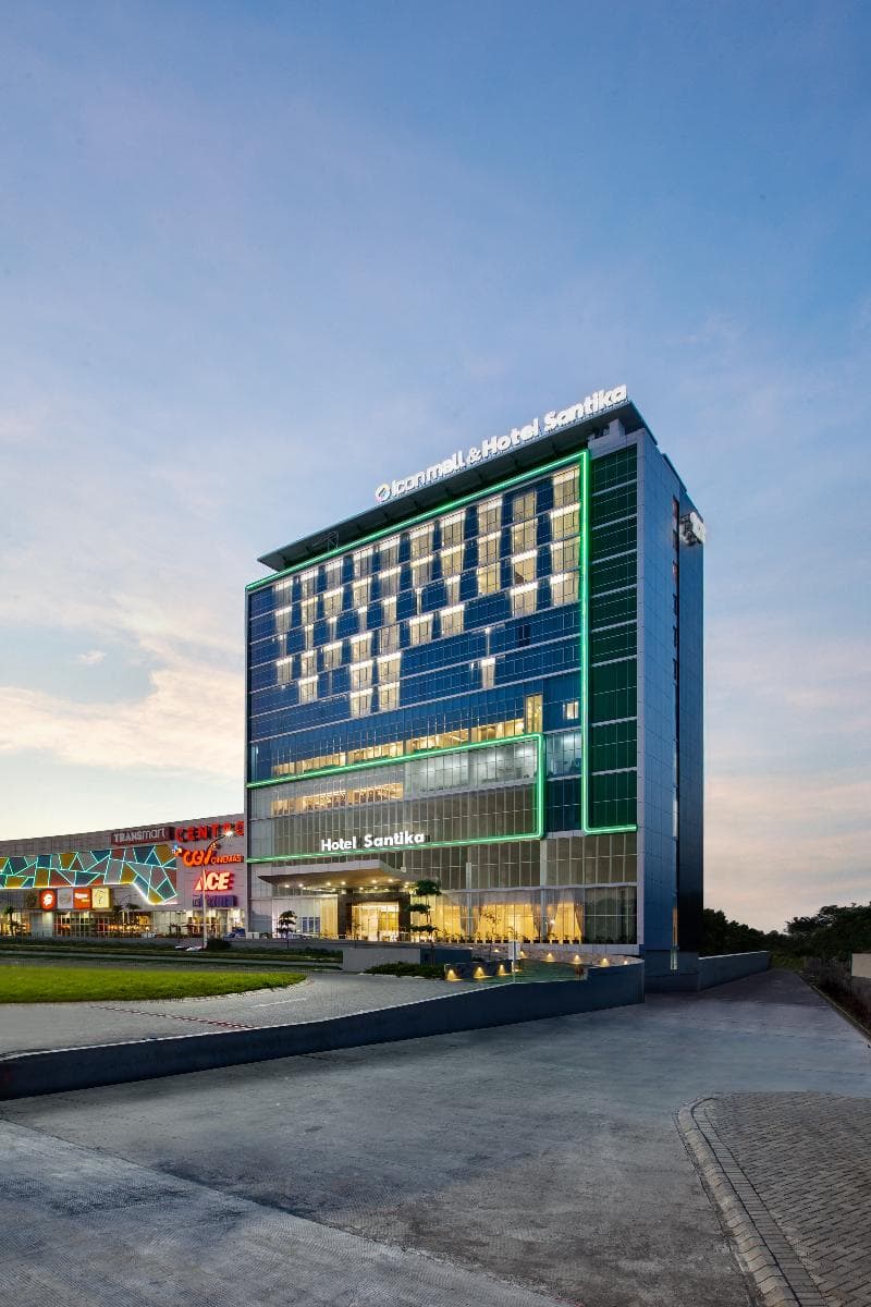 Hotel Santika Gresik 4
