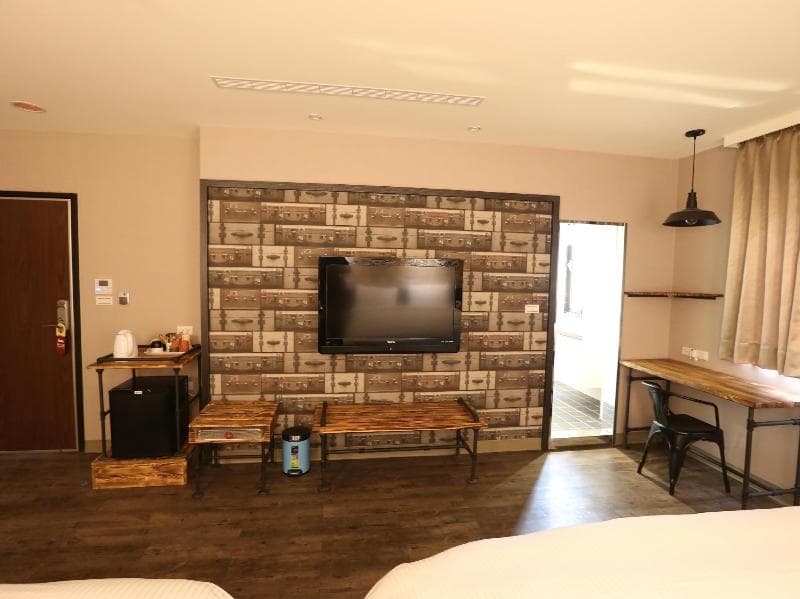 Central Hotel photo 1