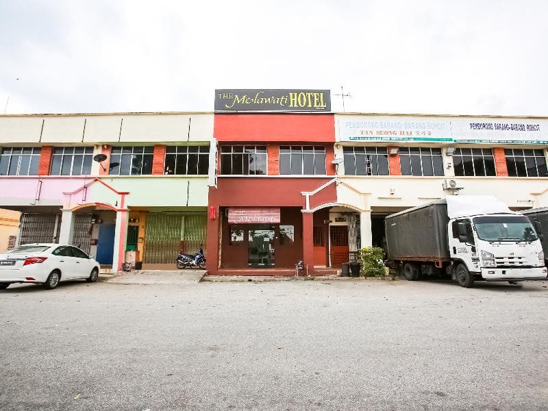 Oyo 89656 Melati Hotel Nilai 2