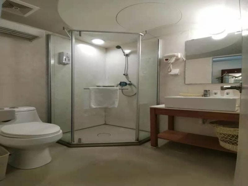 GreenTree Inn Qinhuangdao Haigang District Olympic Center Express Hotel 3