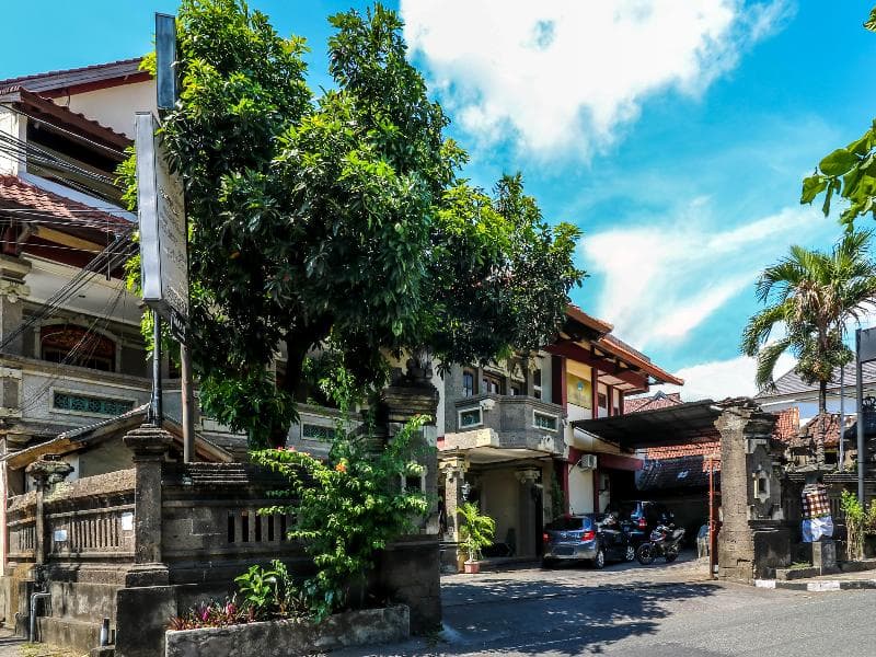 Super Oyo 1927 Hotel Candra Adigraha photo 1