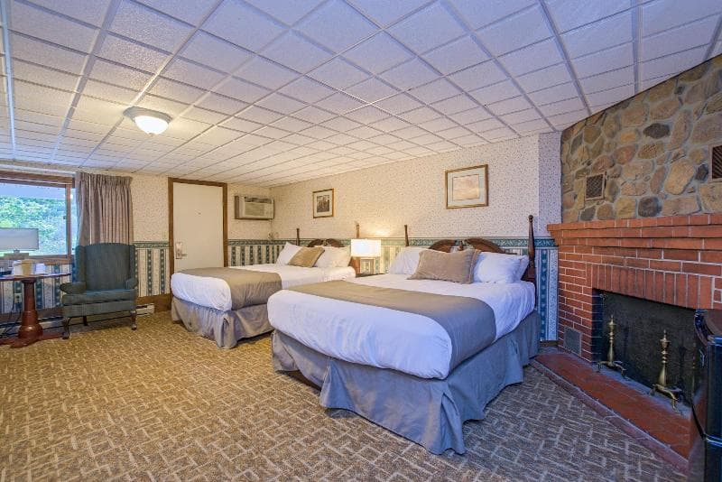 Coachman Inn 3
