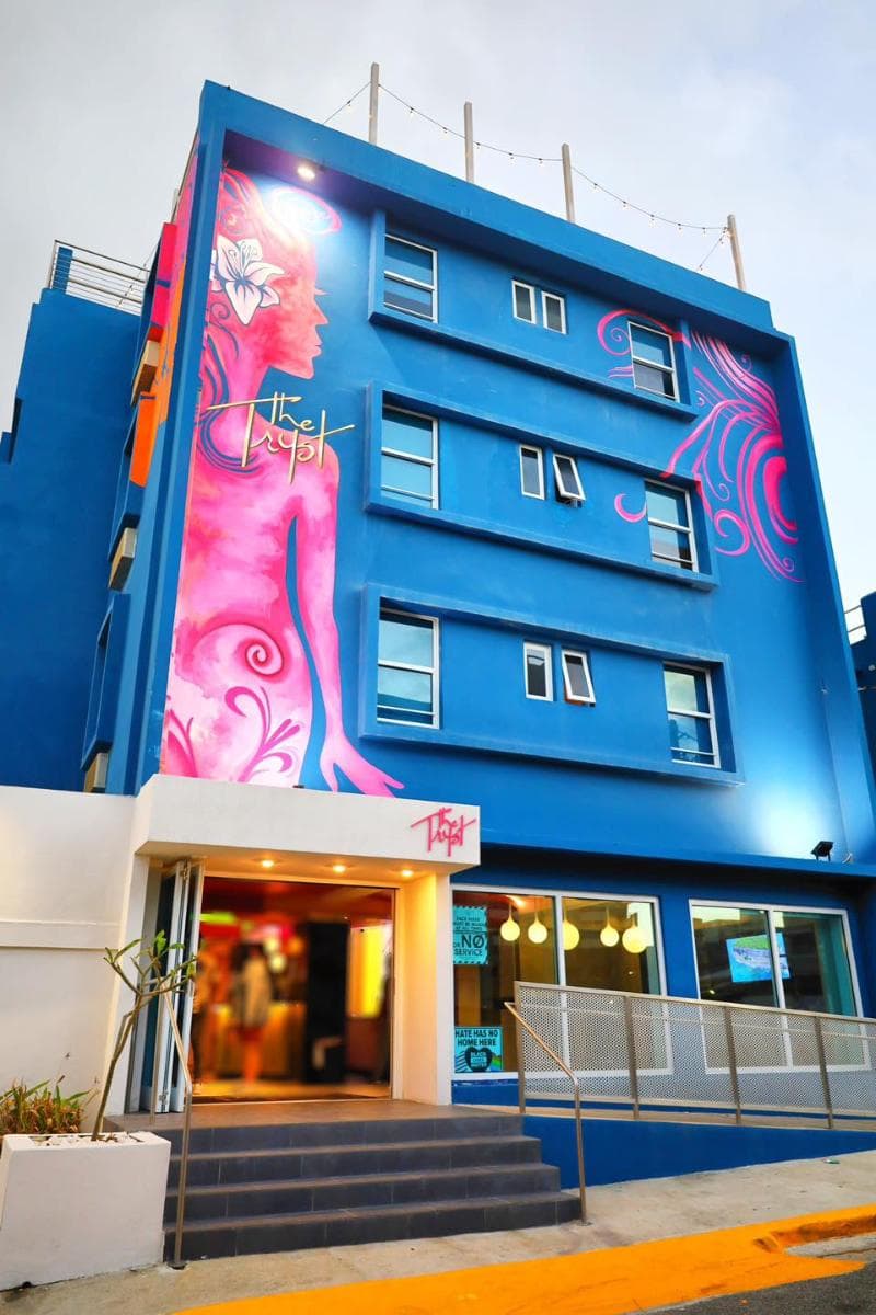The Tryst Beachfront Hotel 3
