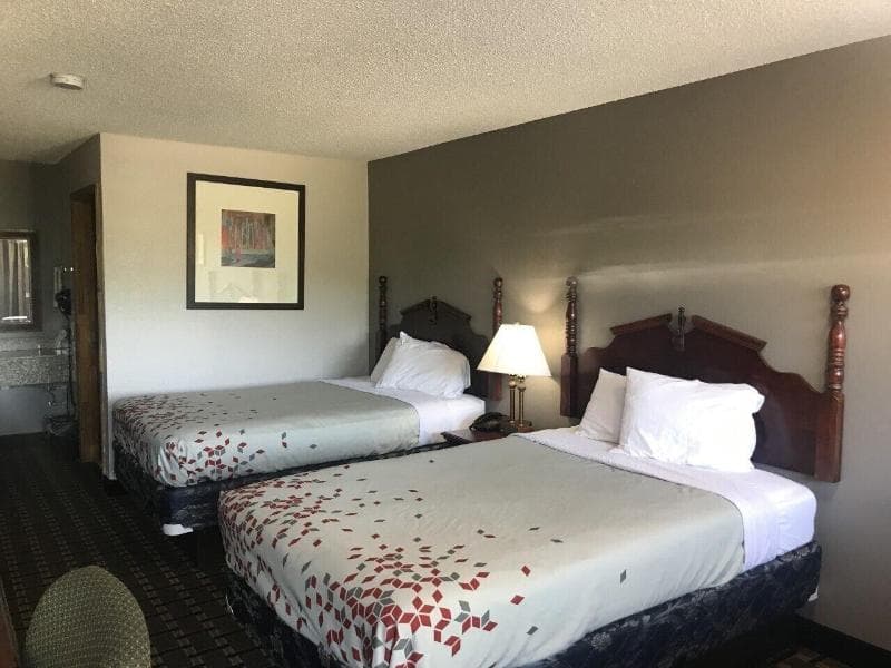 Western Motel 3