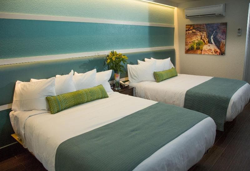 Jaybird's Inn 4