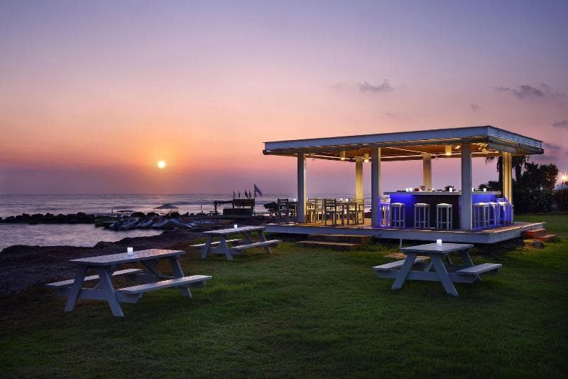 Paradise Cove Luxurious Beach Villas 5
