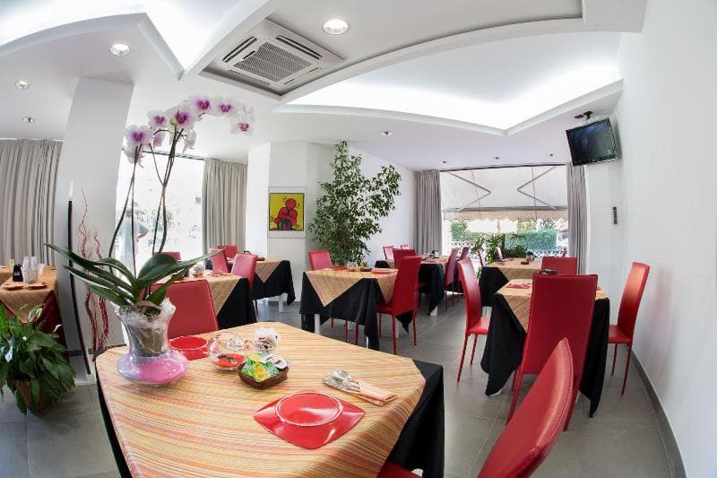 Hotel Residence Le Ceramiche 4