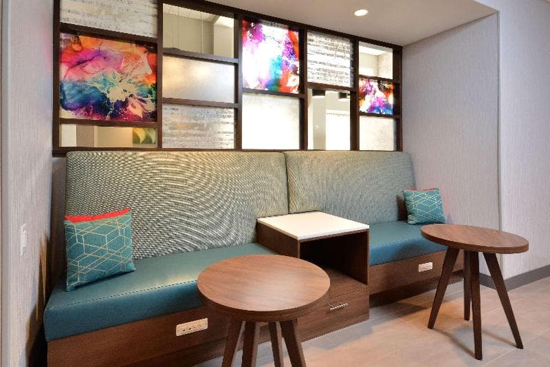 Hampton Inn & Suites by Hilton Charlotte North I 485 5