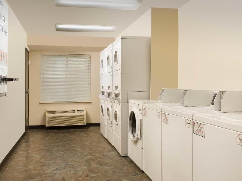 Woodspring Suites Waco 3