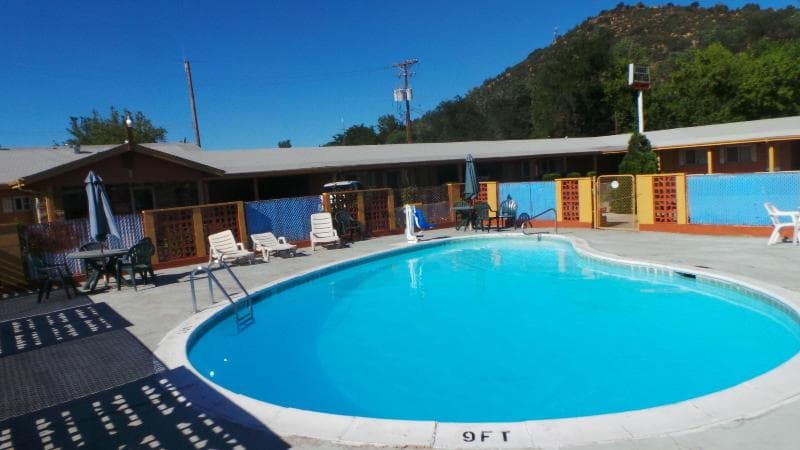 Relax Inn Of Yreka 4