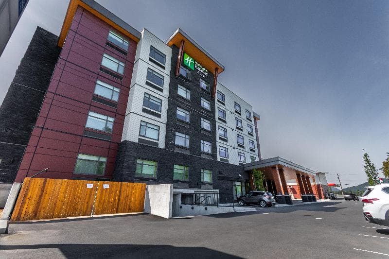Holiday Inn Express & Suites Chilliwack East photo 1