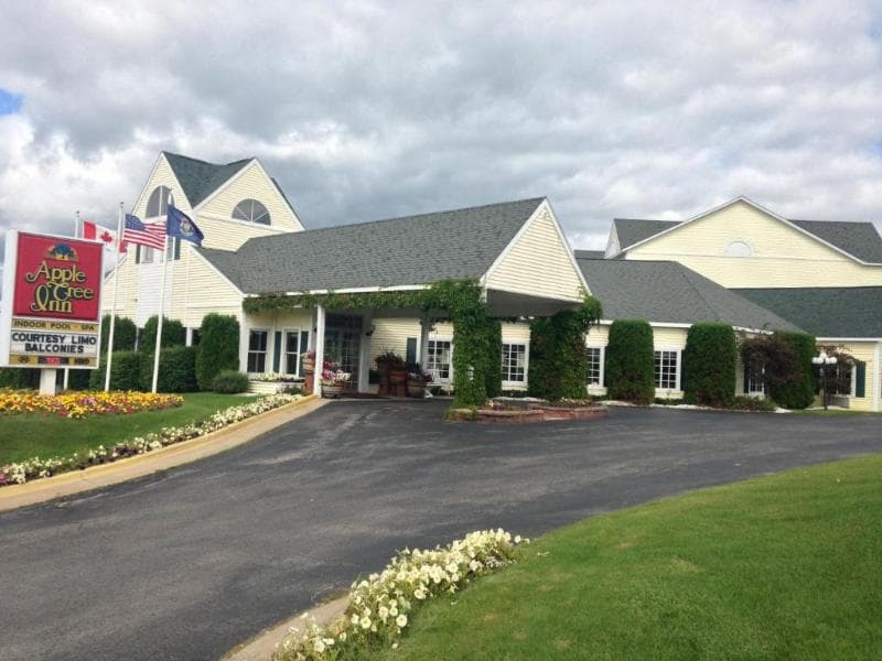 Apple Tree Inn, Surestay Collection By Best Western 4