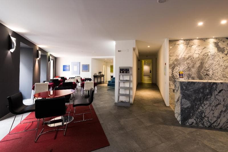 Alfama Lisbon Lounge Suites 3