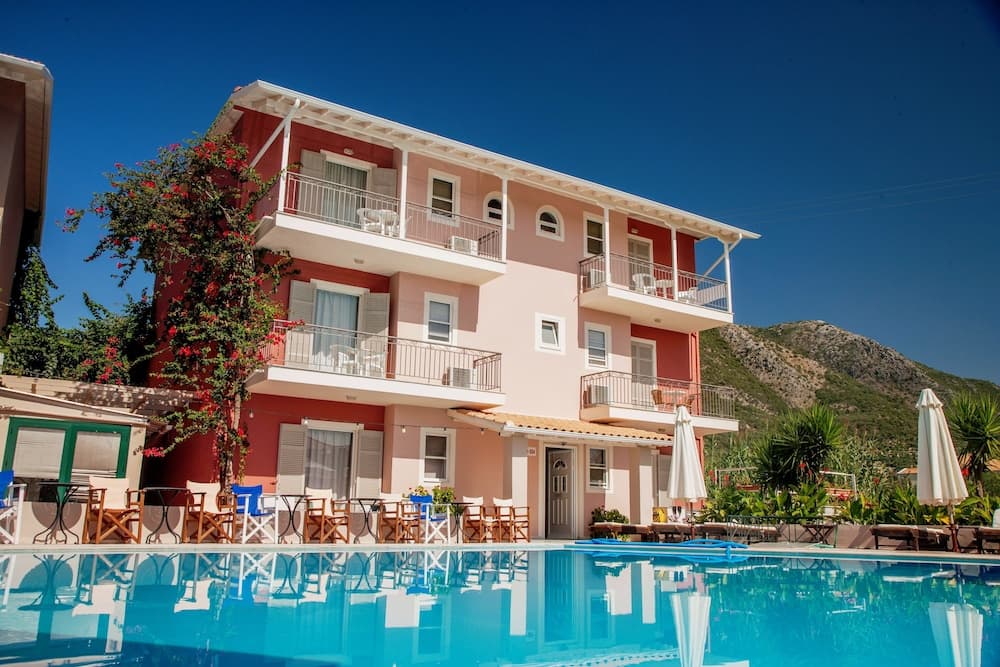 George Hotel main