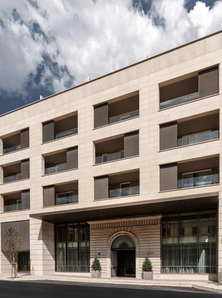 La Suite Hotel main