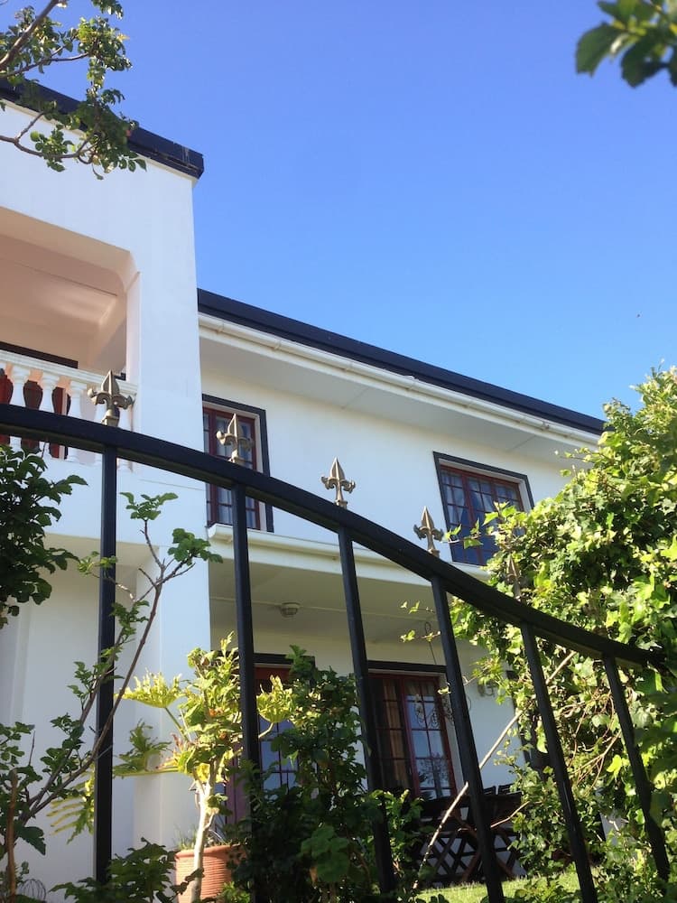 Helderberg Guesthouse main