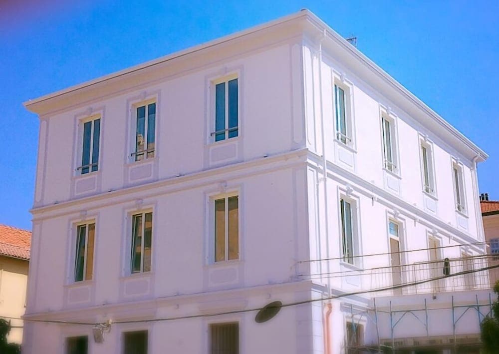 Sanremo Luxury Suites main