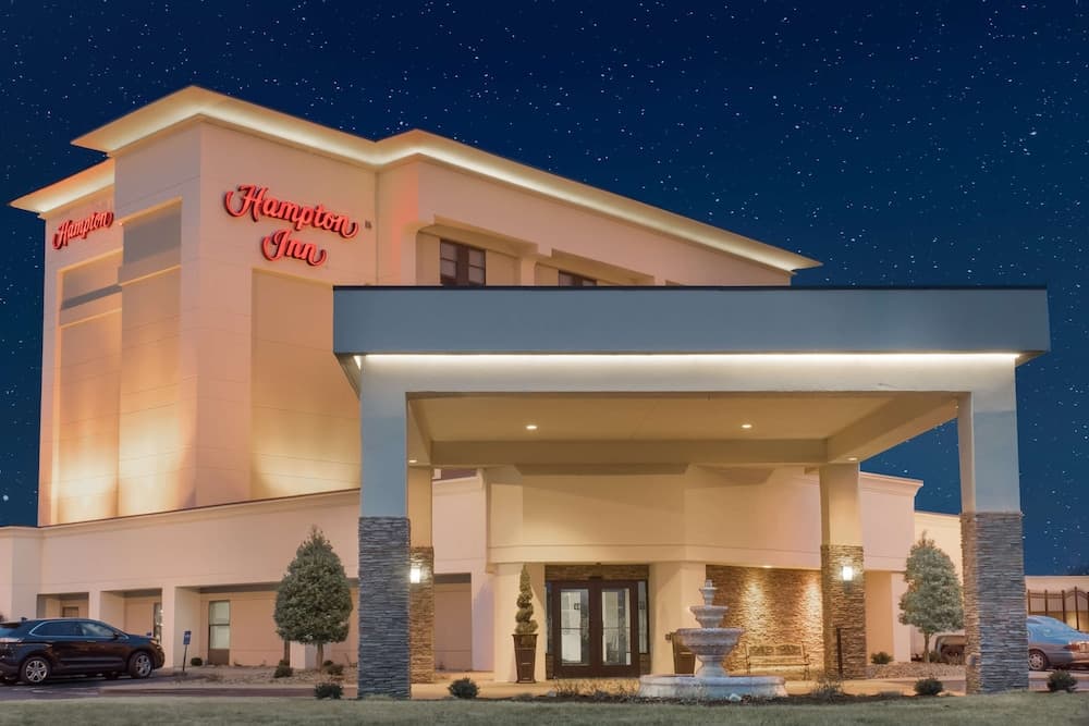 Hampton Inn Terre Haute main