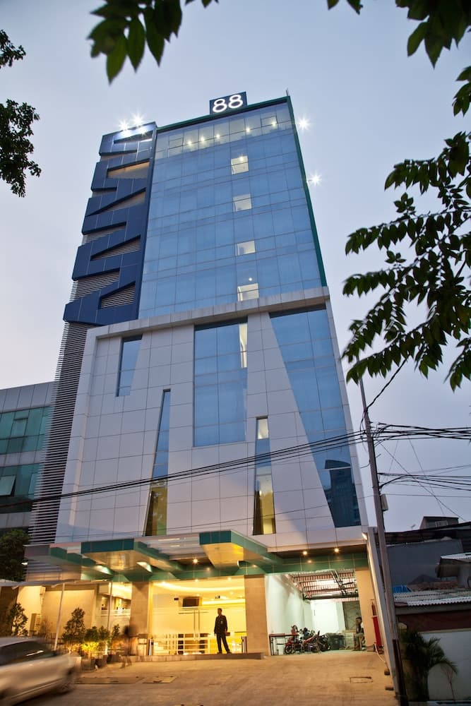 Hotel 88 Grogol main