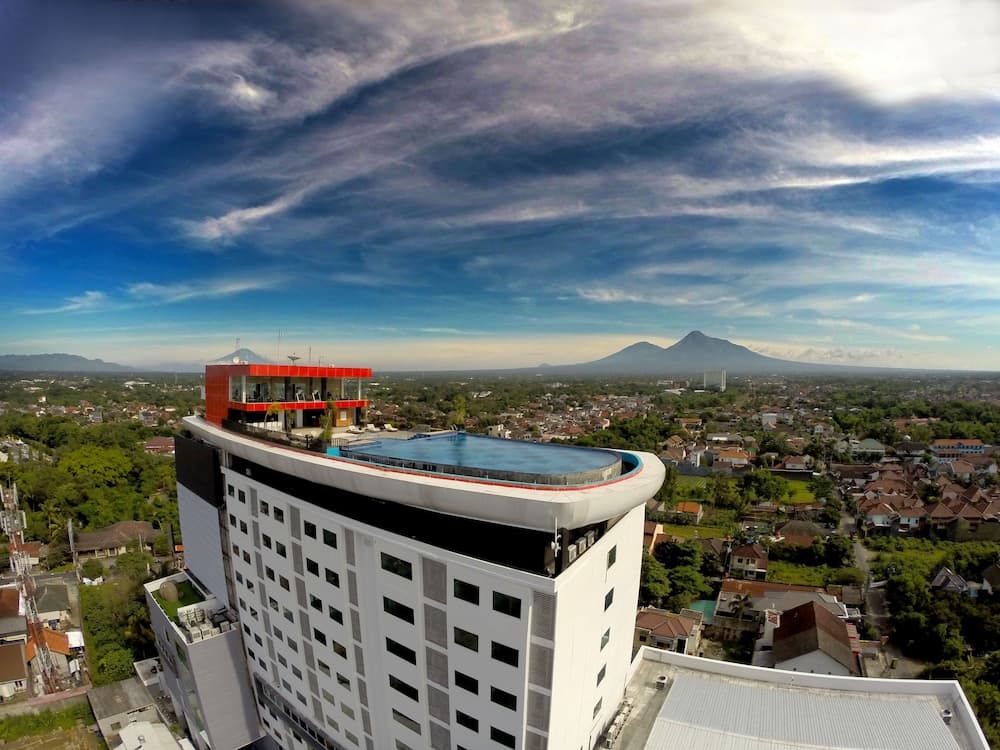 Indoluxe Hotel Jogjakarta main