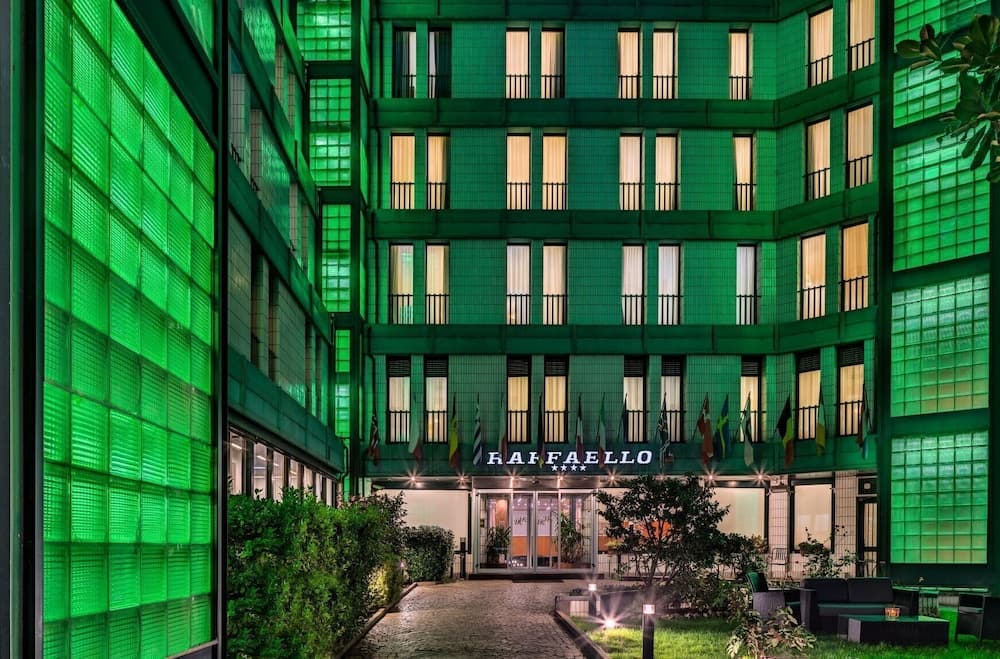 Hotel Raffaello Milan main