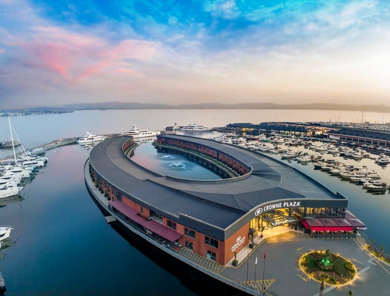 Crowne Plaza Istanbul Tuzla Viaport Marina main