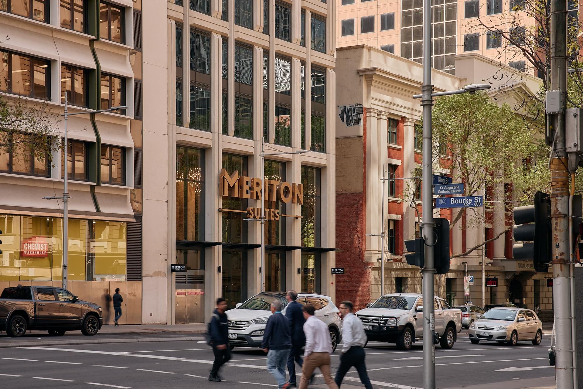 Meriton Suites Melbourne main