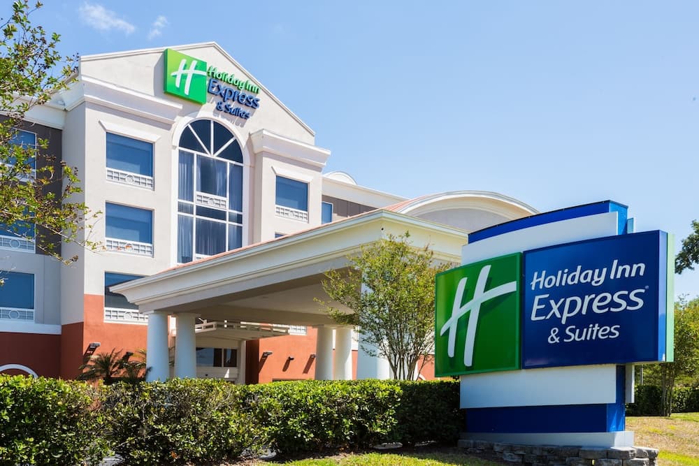 Holiday Inn Express & Suites Tampa-Fairgrounds-Casino main