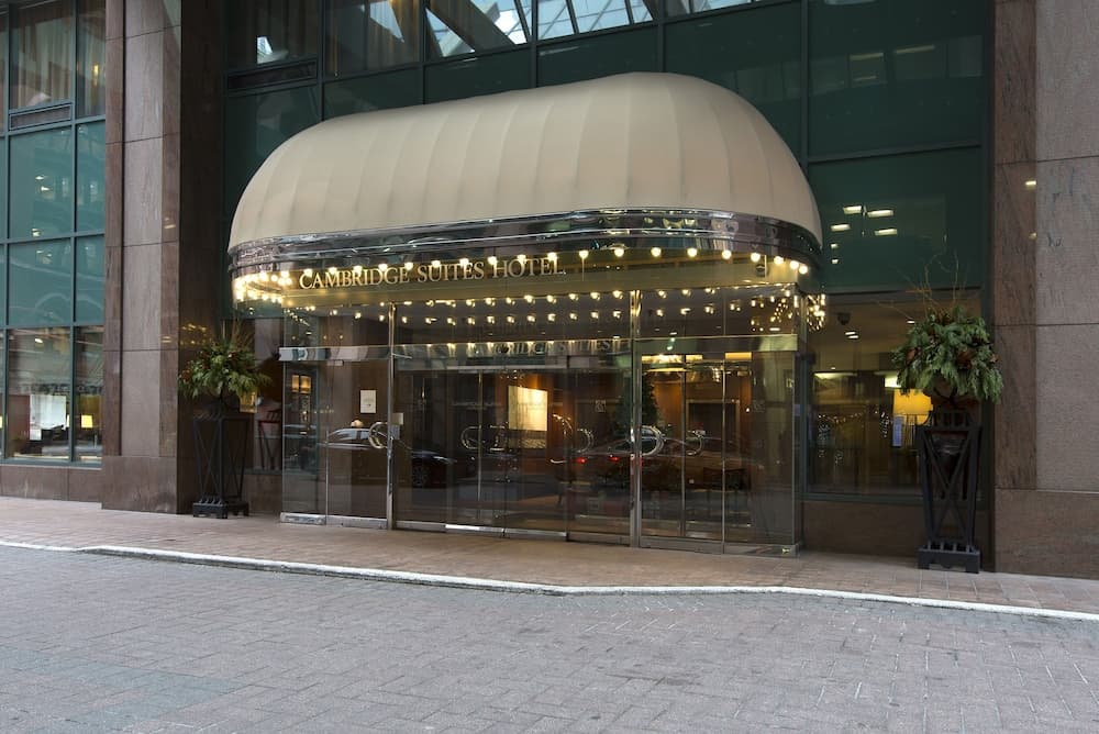 Cambridge Suites