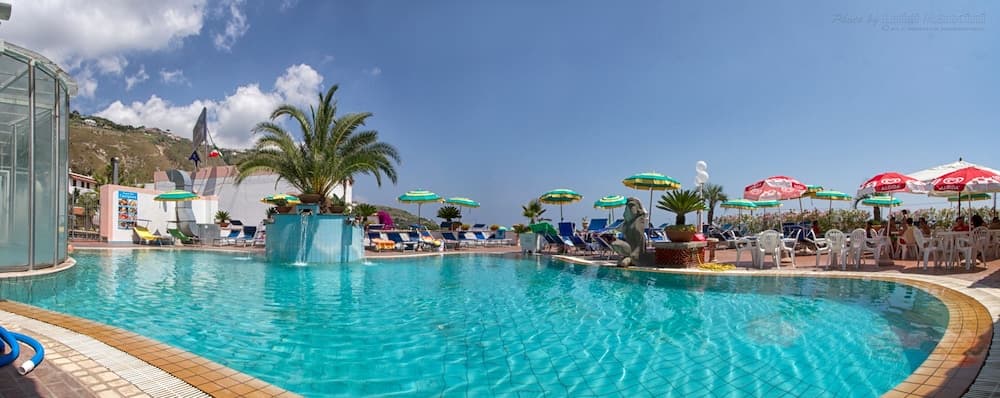 Hotel Castiglione Village