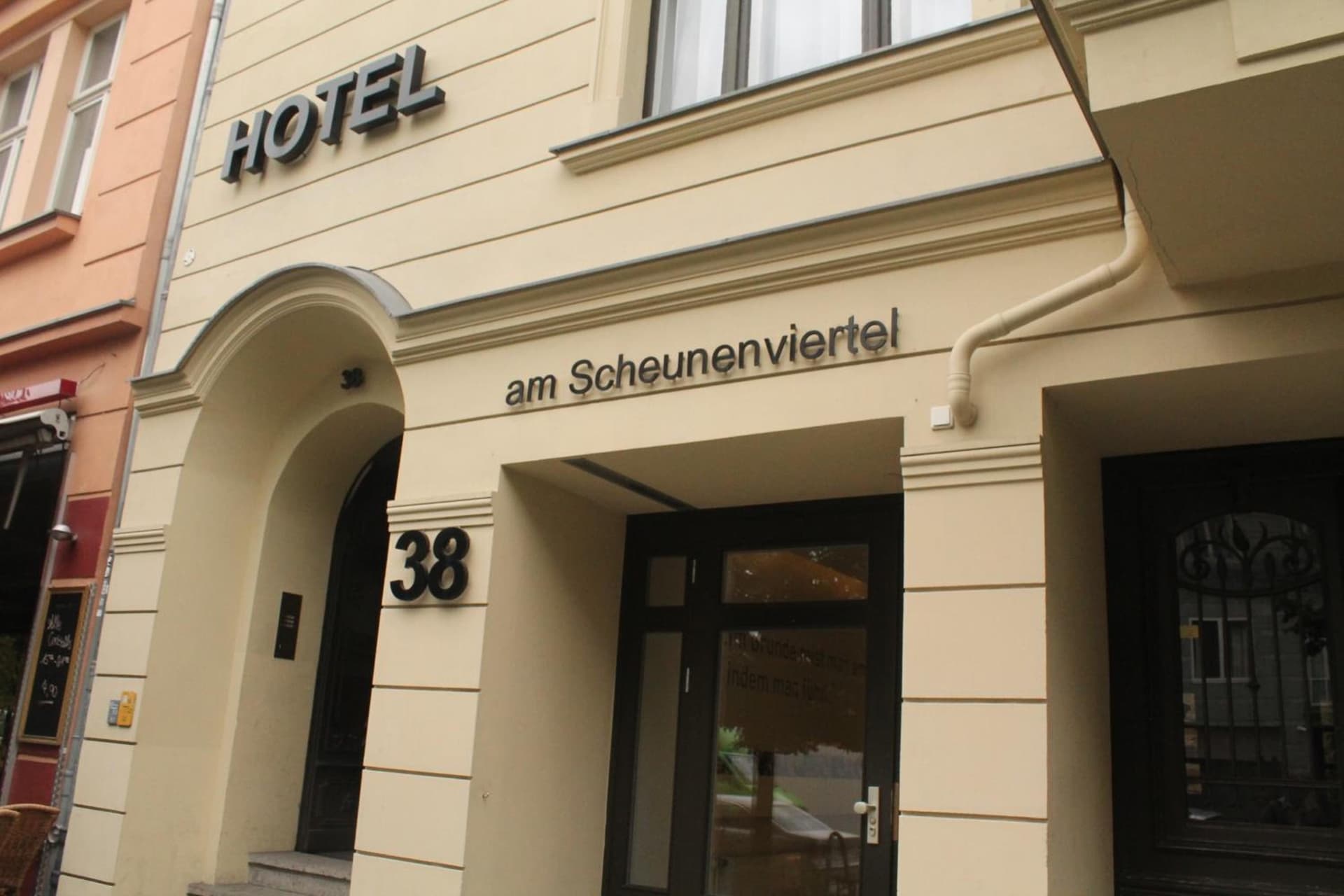 Hotel 38 main