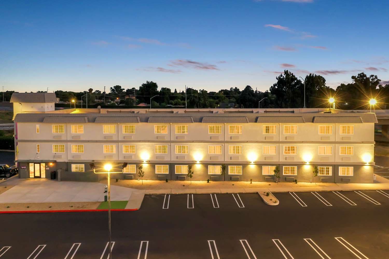 Spark by Hilton Modesto main